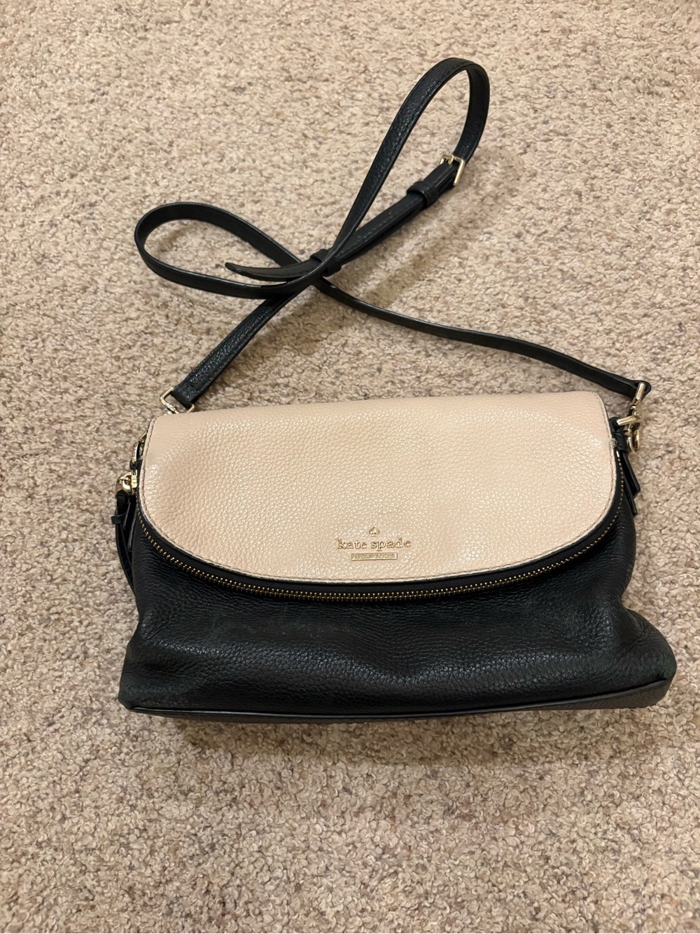 Kate Spade New York Black/Beige Colorblock Crossbody Zip/Magnetic, Adj Strap